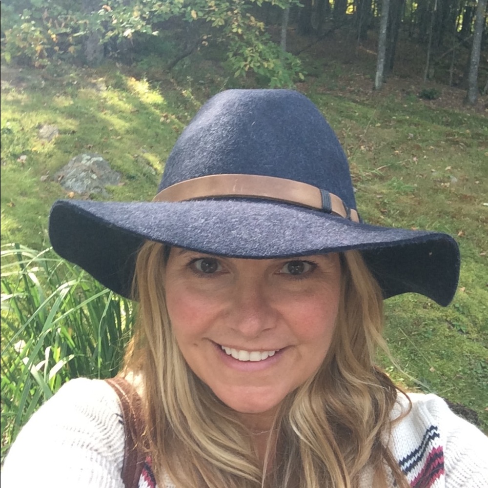 Meet your Posher, Renee